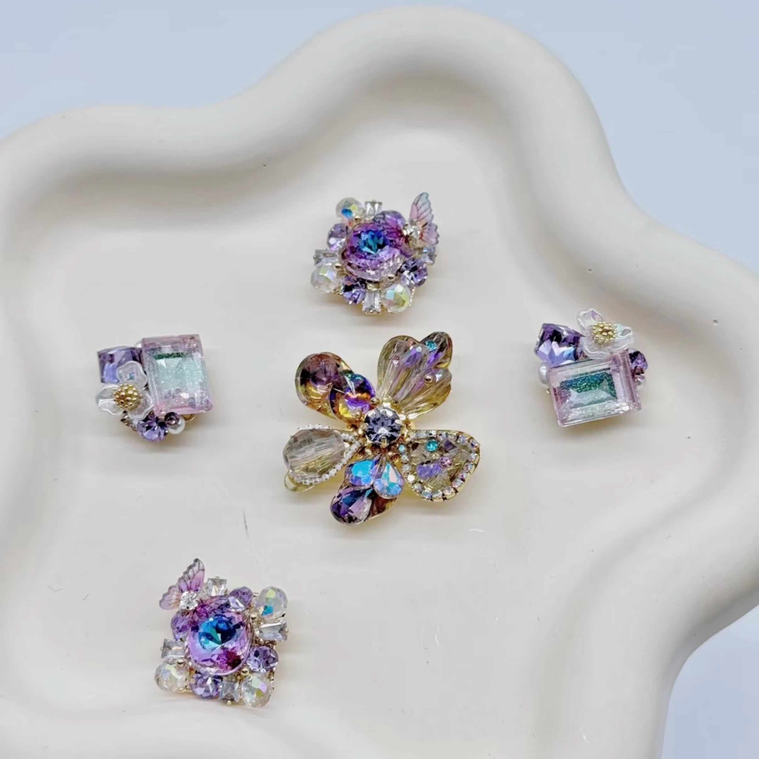 "Stellar Dream" Hand-crafted Crystal Pet Accessory