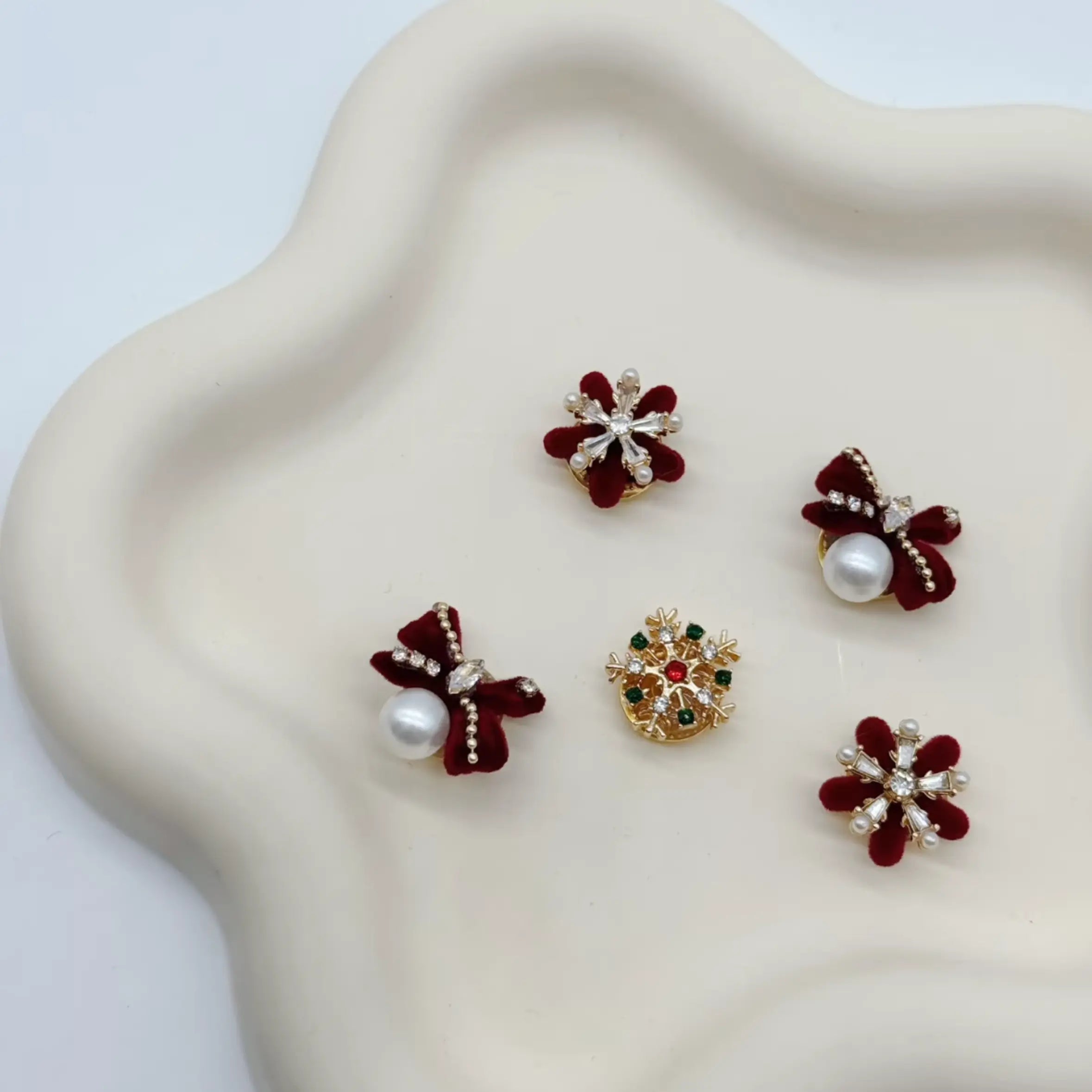 "Winter Ode" Hand-crafted Pet Accessory