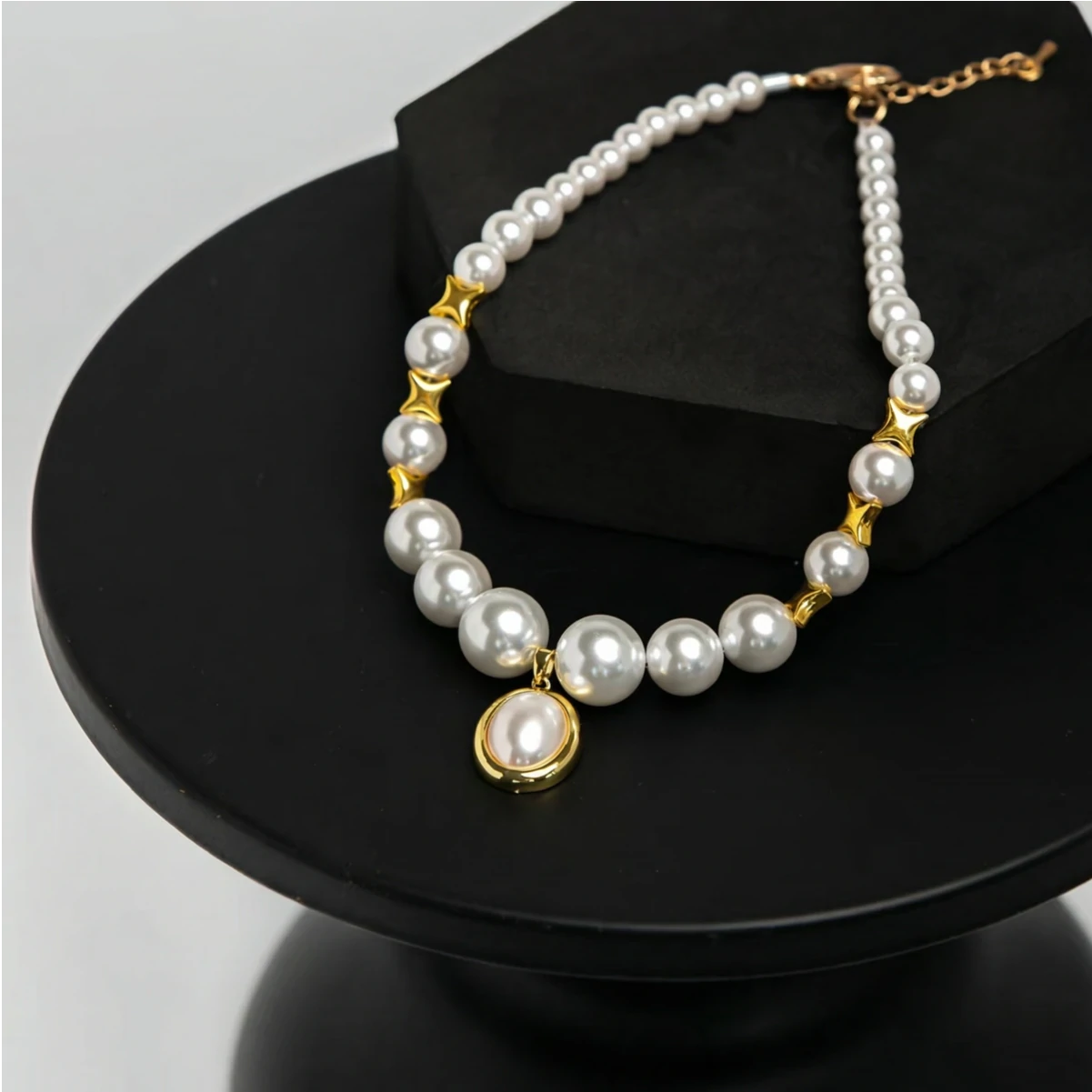 "Classic Elegance" Premium Shell Pearl Pet Necklace