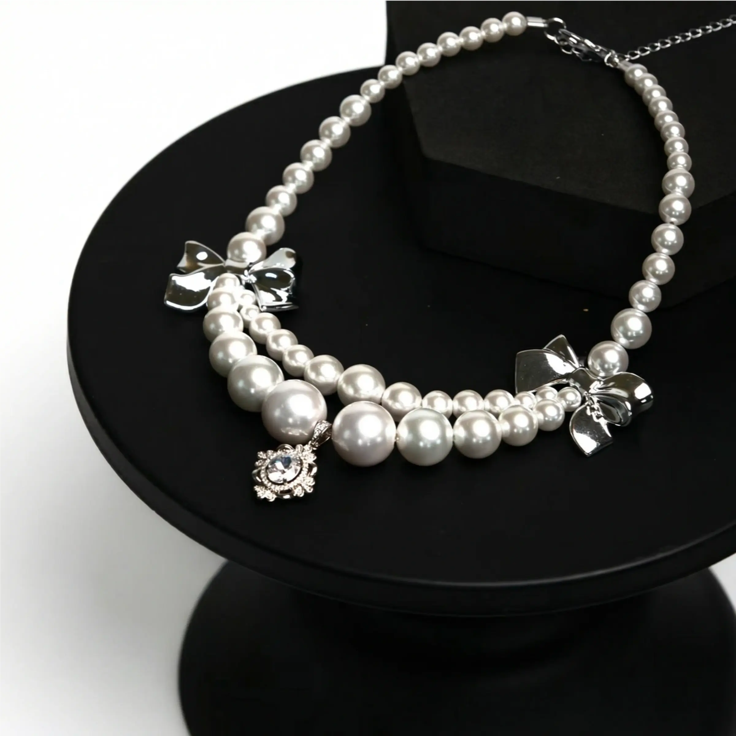 "Silver Bow" Double-Layer Shell Pearl Pet Necklace